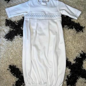 Newborn kissy kissy gown